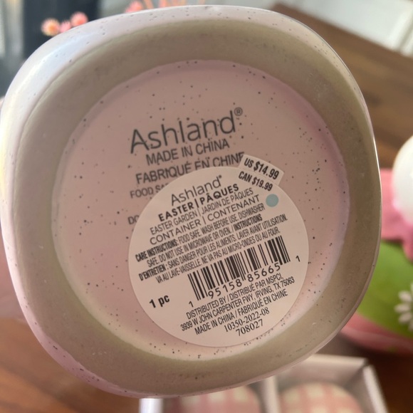 Pink Easter decor - Picture 3 of 4